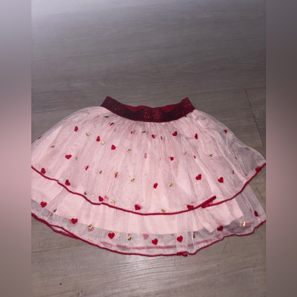 Mini Boden pink tulle heart skirt size 6-7Y